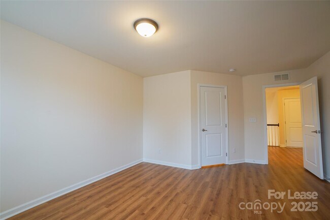 Building Photo - 9510 Birkwood Ct
