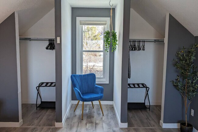 Building Photo - 13043 Mountain Crest Cir