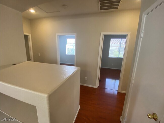 Building Photo - 10636 Lace Vine Arbor Ave