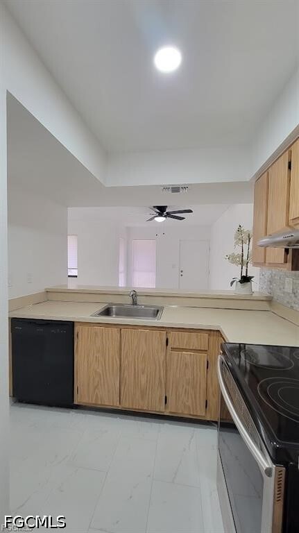 Building Photo - 1064 Villa Dr