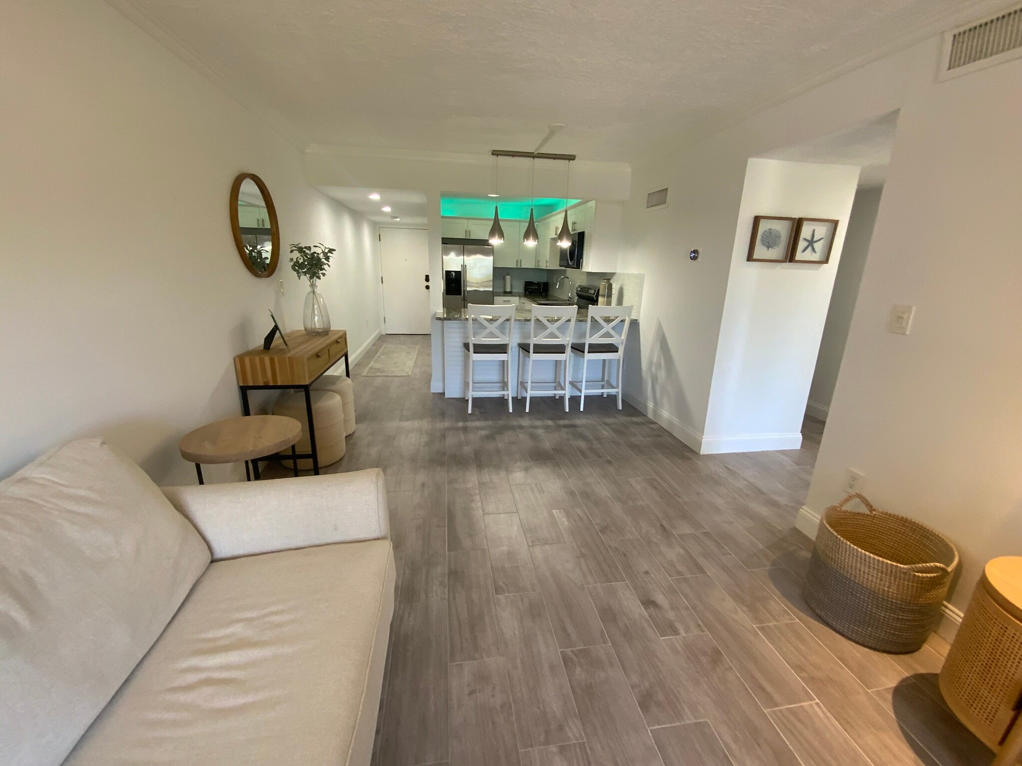 Building Photo - 6444 Collins Ave