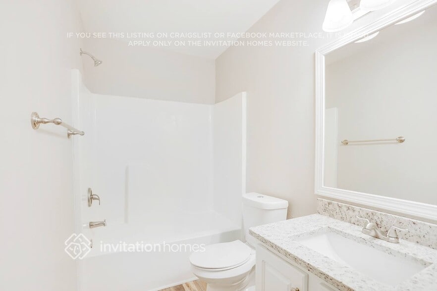 Building Photo - 430 Gresham Dr