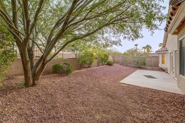 Building Photo - 8647 Majestic Vision Way