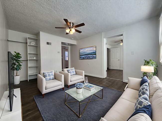 Building Photo - 409 W Routt Ave