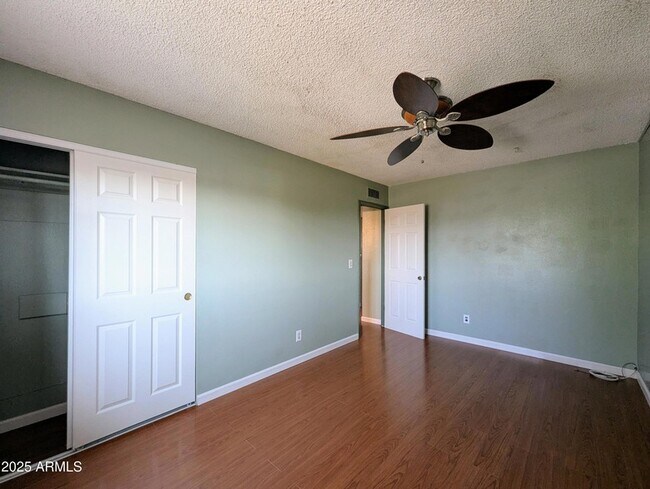 Building Photo - 4019 W San Miguel Ave