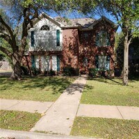 Building Photo - 8440 Fern Bluff Ave
