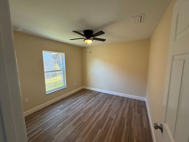 Building Photo - Brand New Home for Rent located in a quite setting