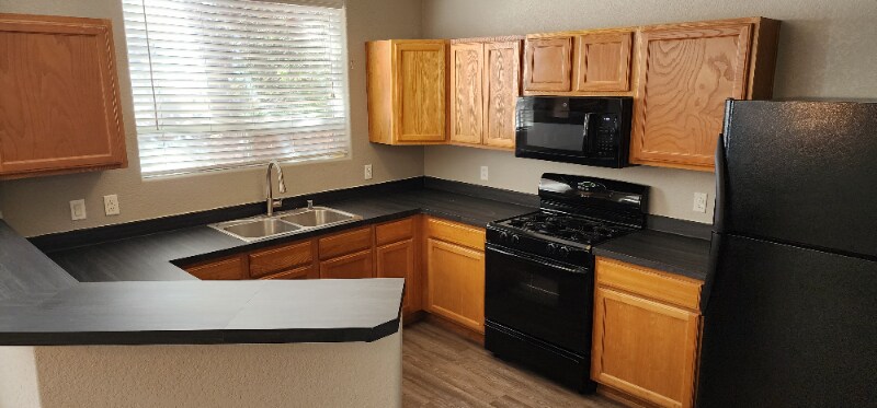 Building Photo - 6432 Los Pueblos Pl NW