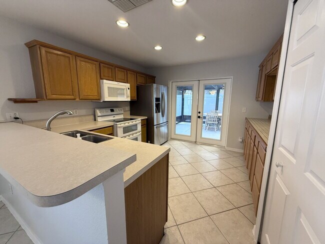 Building Photo - 1084 Amanda Kay Cir