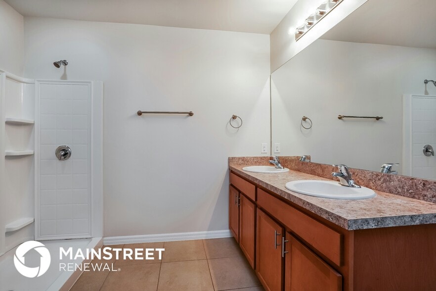 Building Photo - 3451 Acapulco Cir