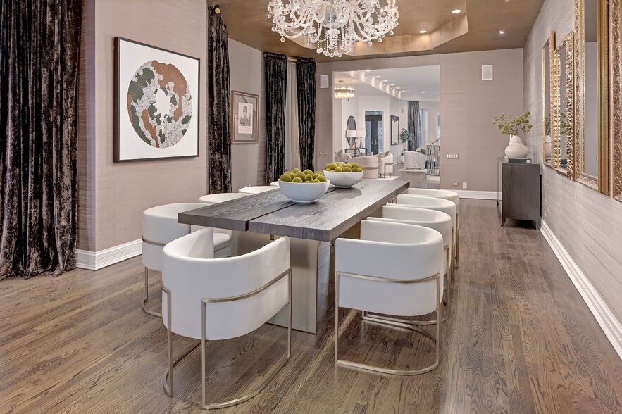 Building Photo - 32 E Bellevue Plz