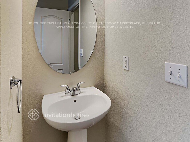 Building Photo - 1108 Villaggio Cir