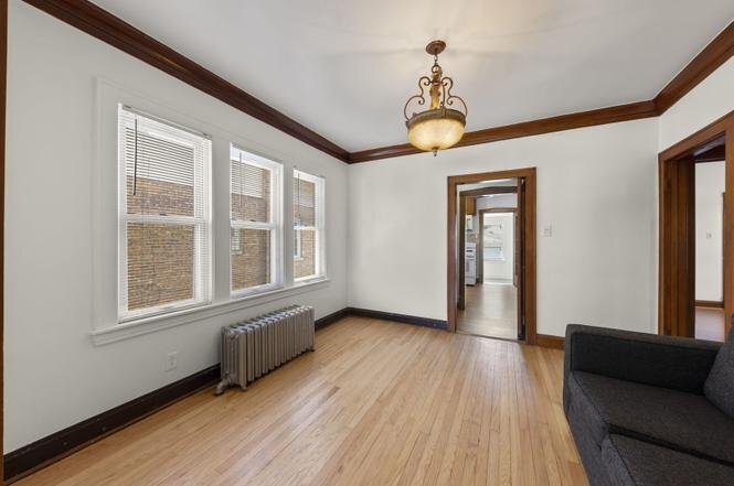 Building Photo - 636 S 19th Ave