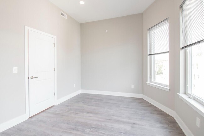 Building Photo - 1206 N 24th St