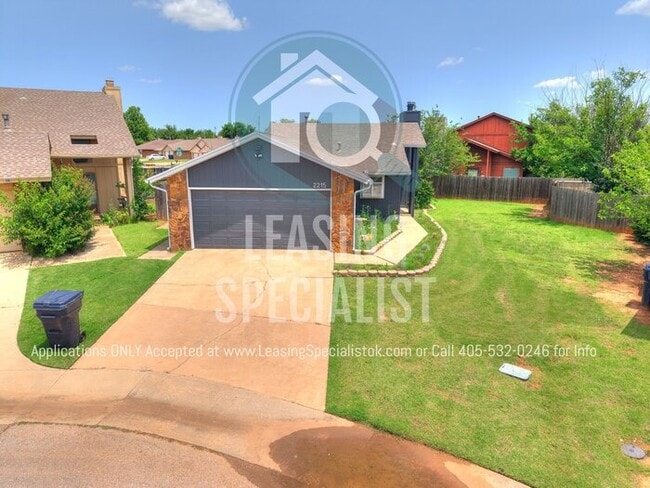 Building Photo - 2 Bed 2 Bath Garden Home in SW OKC's The R...