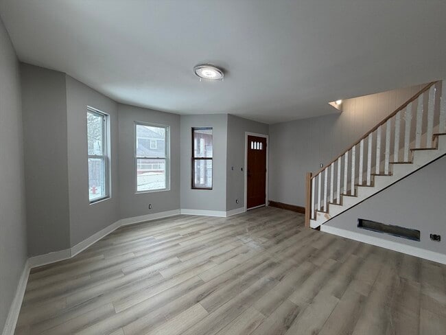 Building Photo - 5 Blair Ct