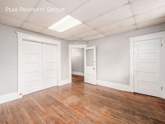 Building Photo - 133 E 12th Ave