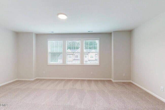 Building Photo - 2459 Englemann Dr