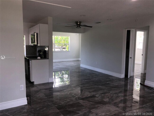 Building Photo - 8500 NW 24th Pl