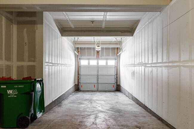 Building Photo - 22898 E Euclid Cir