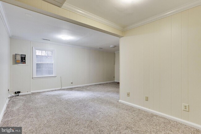 Building Photo - 2937 Village Spring Ln