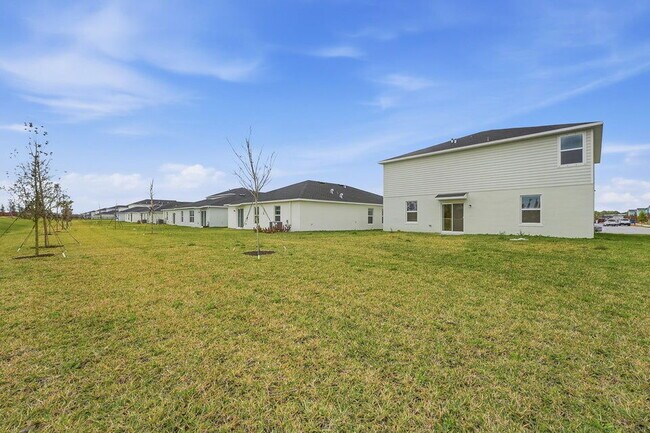 Building Photo - 10485 NW Suncrest Lp