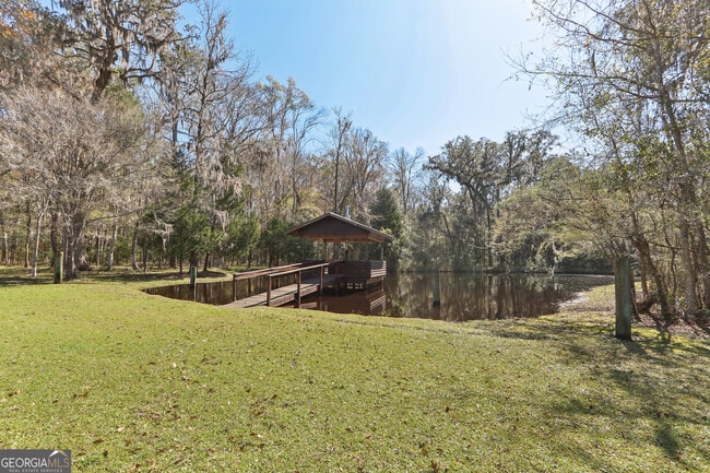 Building Photo - 325 White Oak Pl