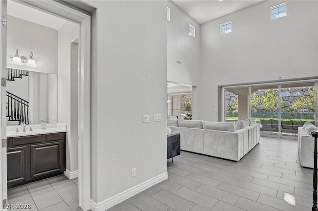 Building Photo - 11 Grand Masters Dr