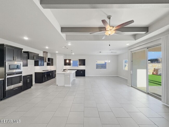 Building Photo - 14616 Tierra Burgos
