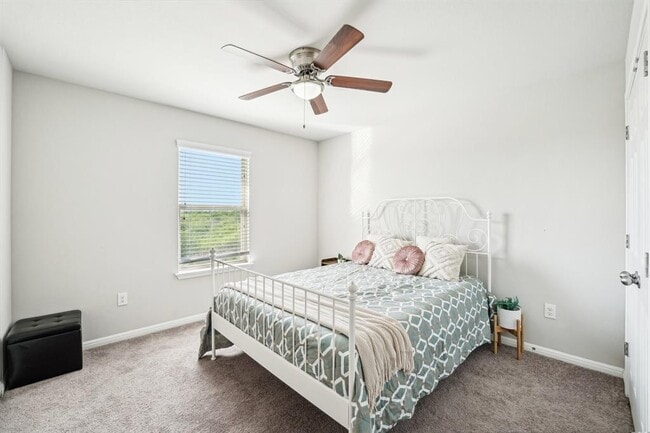 Building Photo - 5303 Marsh Ln