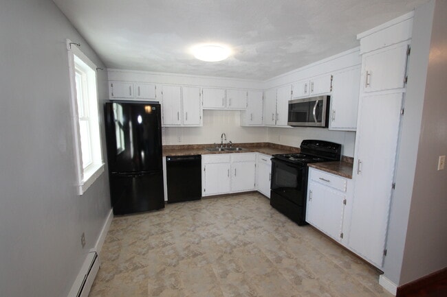 Kitchen - 45 Allens Ln