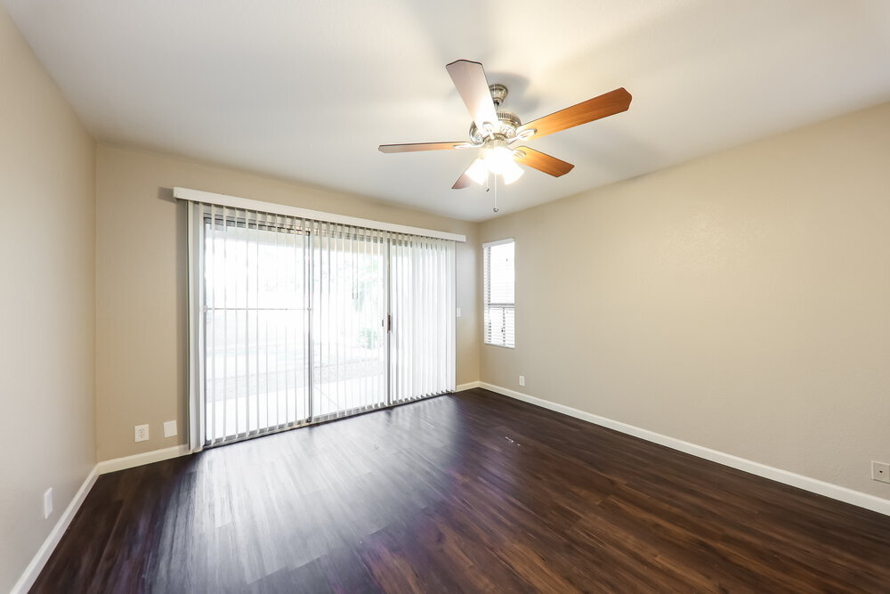 Building Photo - 11020 N 59th Dr