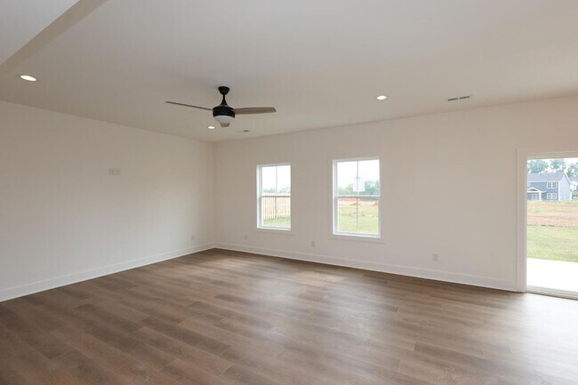 Building Photo - 208 Skaggs Blvd
