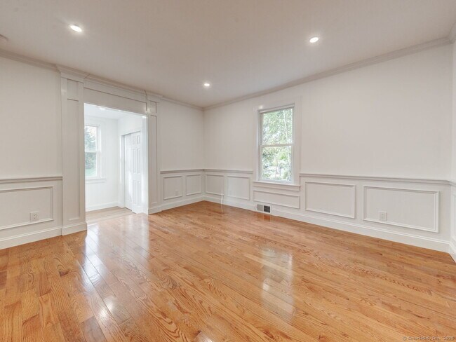 Building Photo - 44 Wallace Row