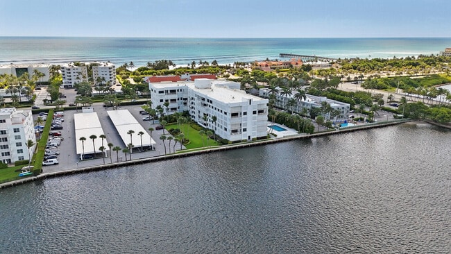 Building Photo - 2850 S Ocean Blvd