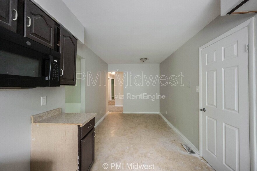Building Photo - 3026 Osceola Ln