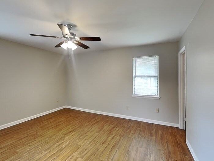 Building Photo - 9332 Winter Elm Ln