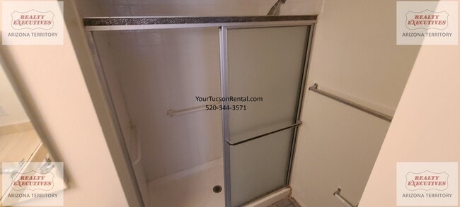 Building Photo - The Villages at Midvale Park - 2 Bedroom and 2 bathroom Condo