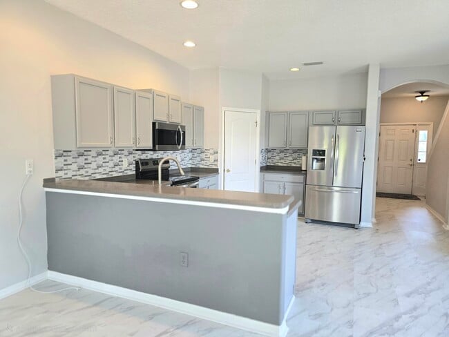 Building Photo - 1112 Andrew Aviles Cir