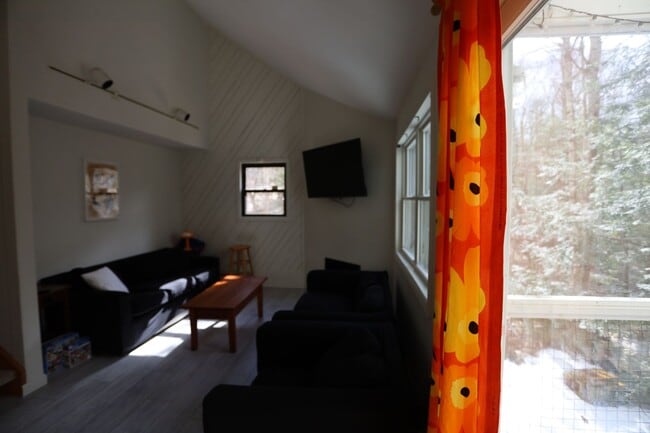 Building Photo - Seasonal 6 Month Lease Available | $1,700.00/ month home in Campton, NH!