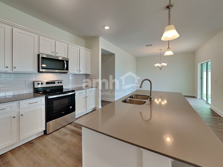 Building Photo - 1035 Heavenly Dr