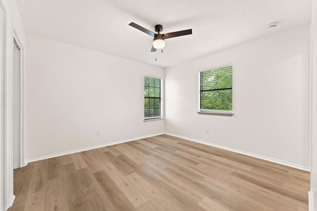 Building Photo - 15205 Cavalier Canyon Dr
