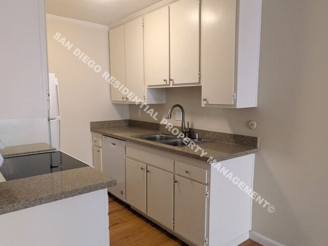 Building Photo - Charming Studio near the PB, the Bay and t...