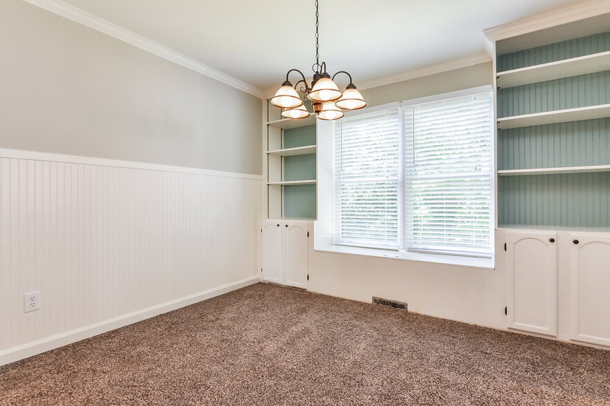 Building Photo - 3437 Singleleaf Ln