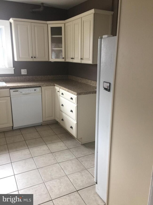 Building Photo - 308 Bellview Ave