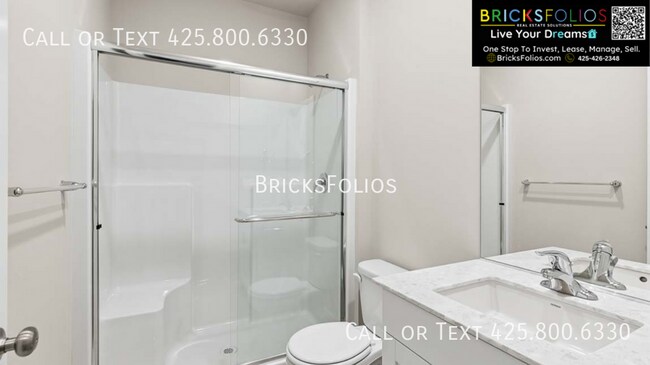 Building Photo - 4039 Hyde Lp NE