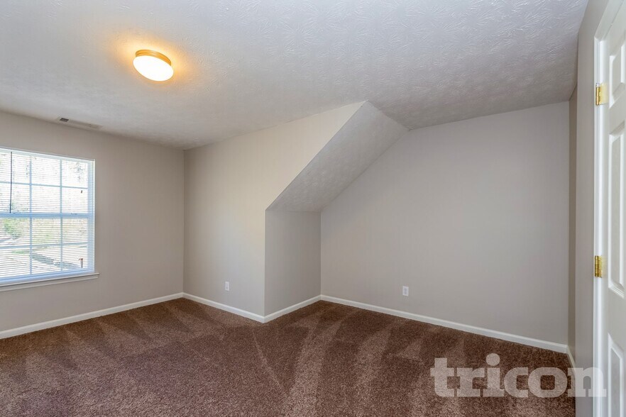 Building Photo - 4177 Shoreside Cir SW