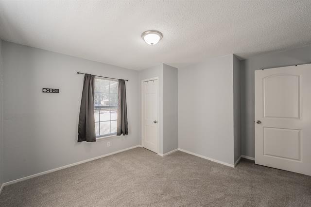 Building Photo - 1009 S Waco St