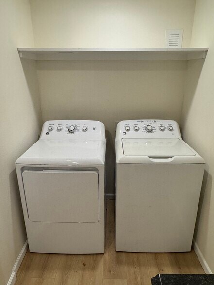 Building Photo - 6085 W Arkansas Ave