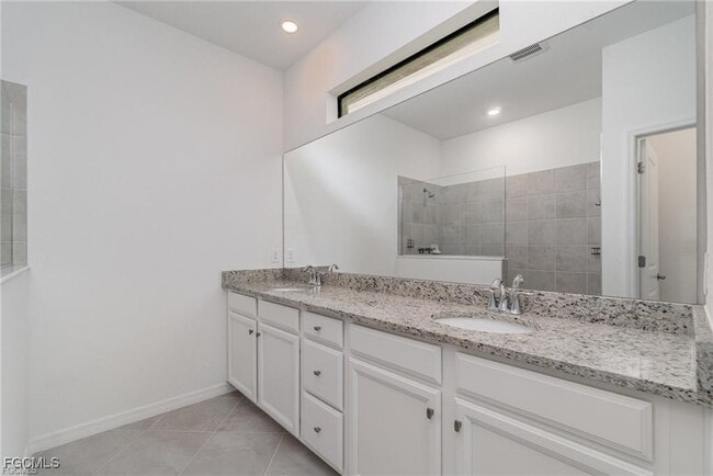 Building Photo - 14580 Palamos Cir